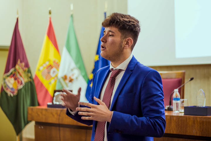 Rubén Martín debatiendo